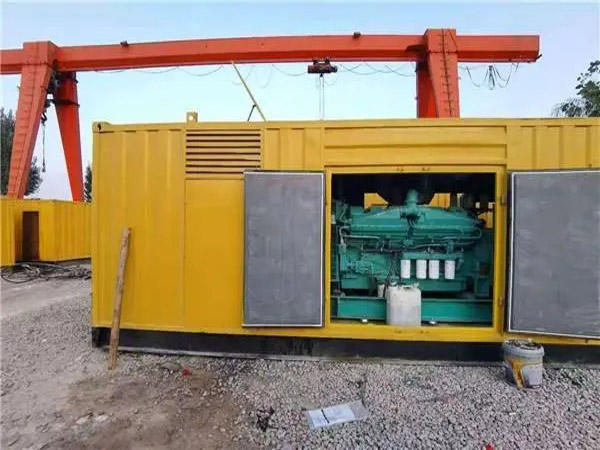 湖滨冬季低温环境下，500KW发电机组应该选择什么类型的启动电瓶？