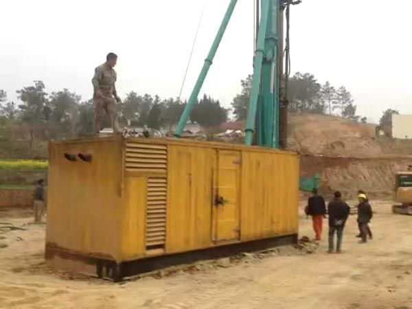 湖滨如何判断水冷式机油散热器密封件是否需要更换？